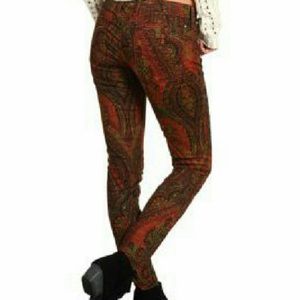 ❤️LUCKY BRAND❤️ Paisley Printed Jeans Charlie Skinny Sz 4 😍 SUPER CUTE 🥰